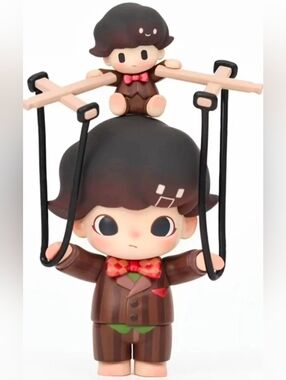 Popmarts Dimoo Manipulation Of The Doll Hangcard.